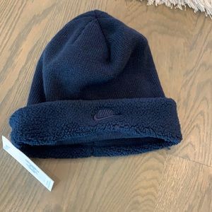 Brand New Men’s Nike Sherpa Beanie